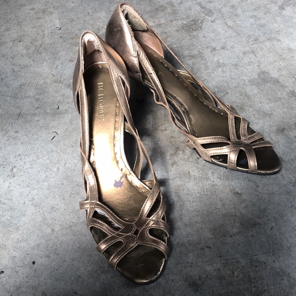 The best gold heels!